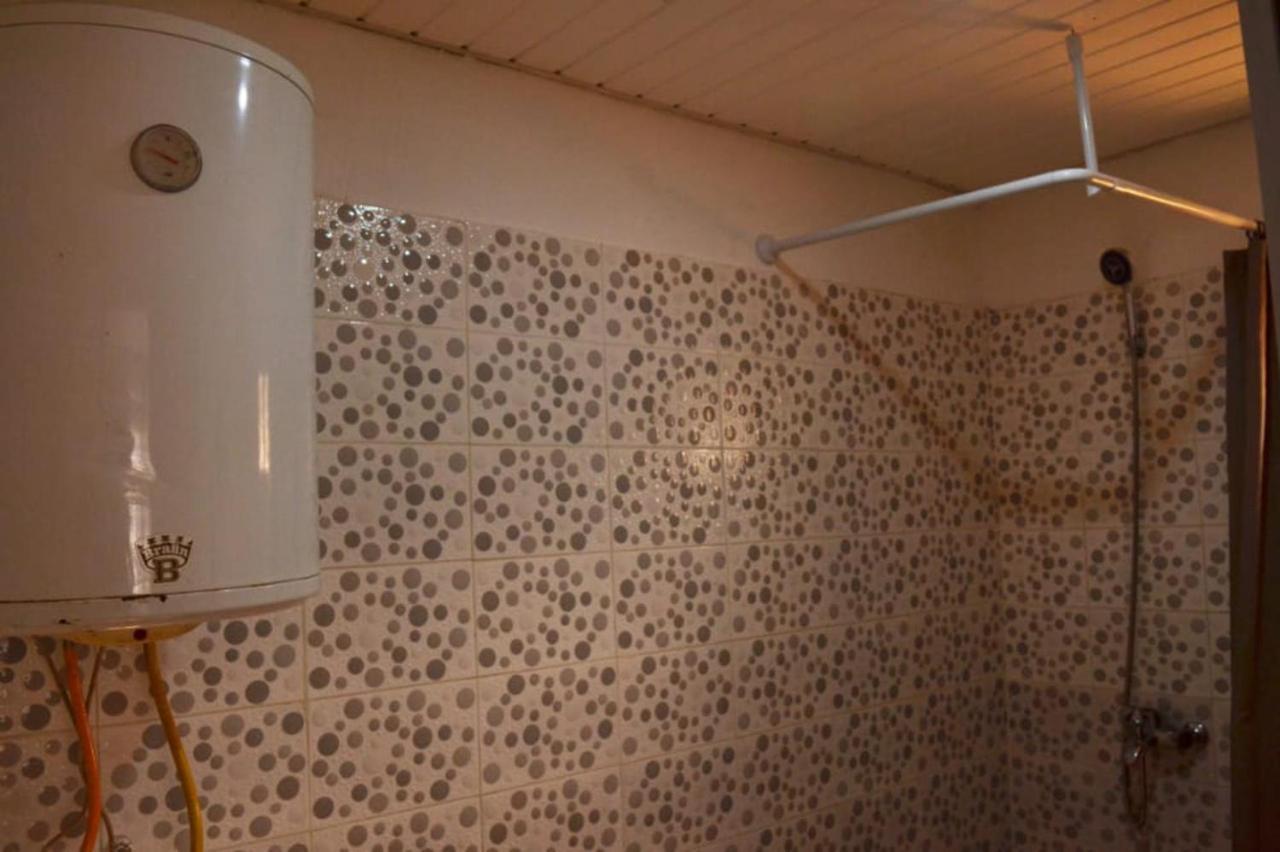 Fully Aircondition 3Bed Villa- A C- Wifi- Hotwater Freetown Esterno foto